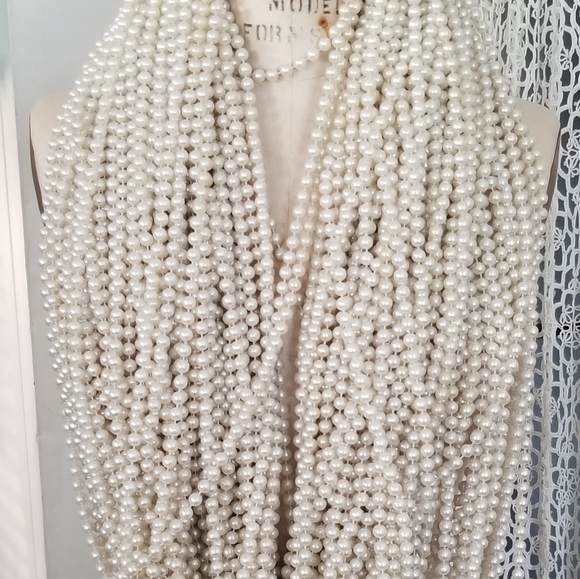 Jewelry - Faux Pearls